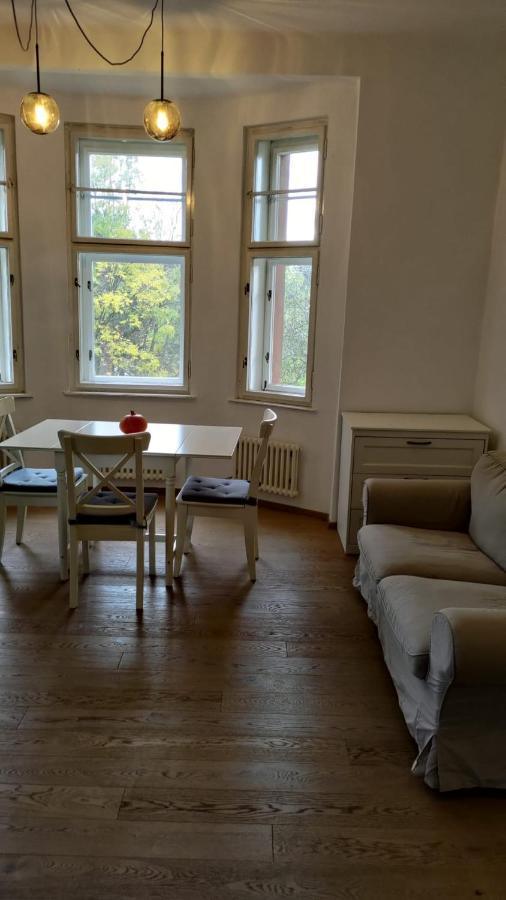 Beautiful Flat Close To The City Center Praga